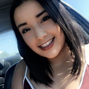 Meet your Posher, Cristina